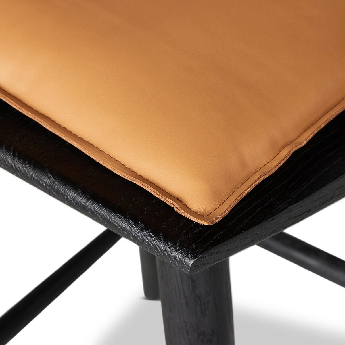 Tabouret de bar pivotant Lewis de Four Hands, couleur Whiskey Saddle