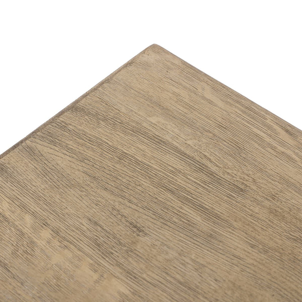 Coffre Four Hands Quintin en chêne vieilli