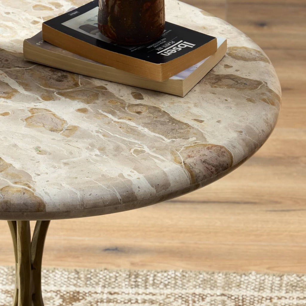 Table d'appoint Four Hands Sylas en marbre fossilisé
