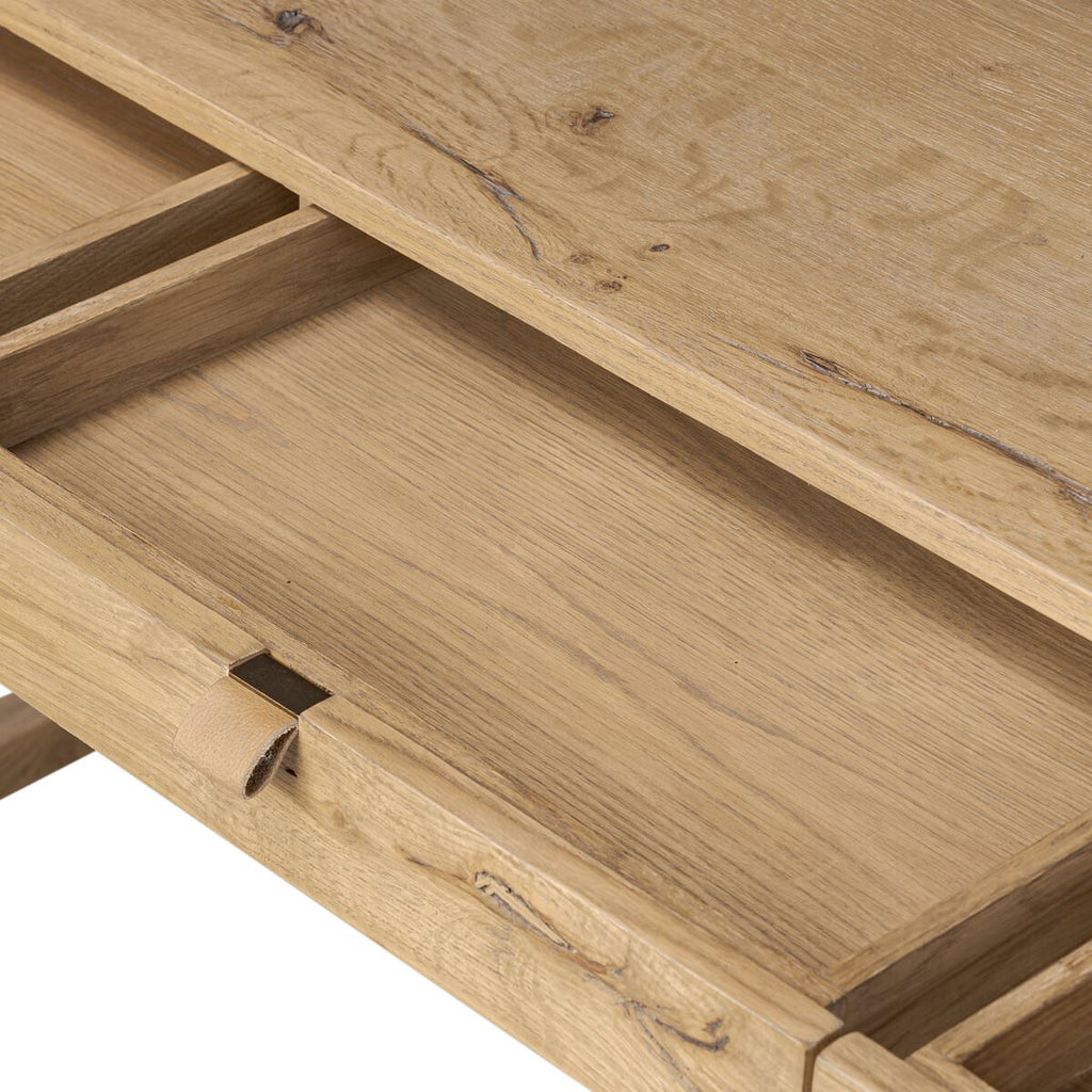 Bureau d'écriture Four Hands Tula en placage de chêne vieilli