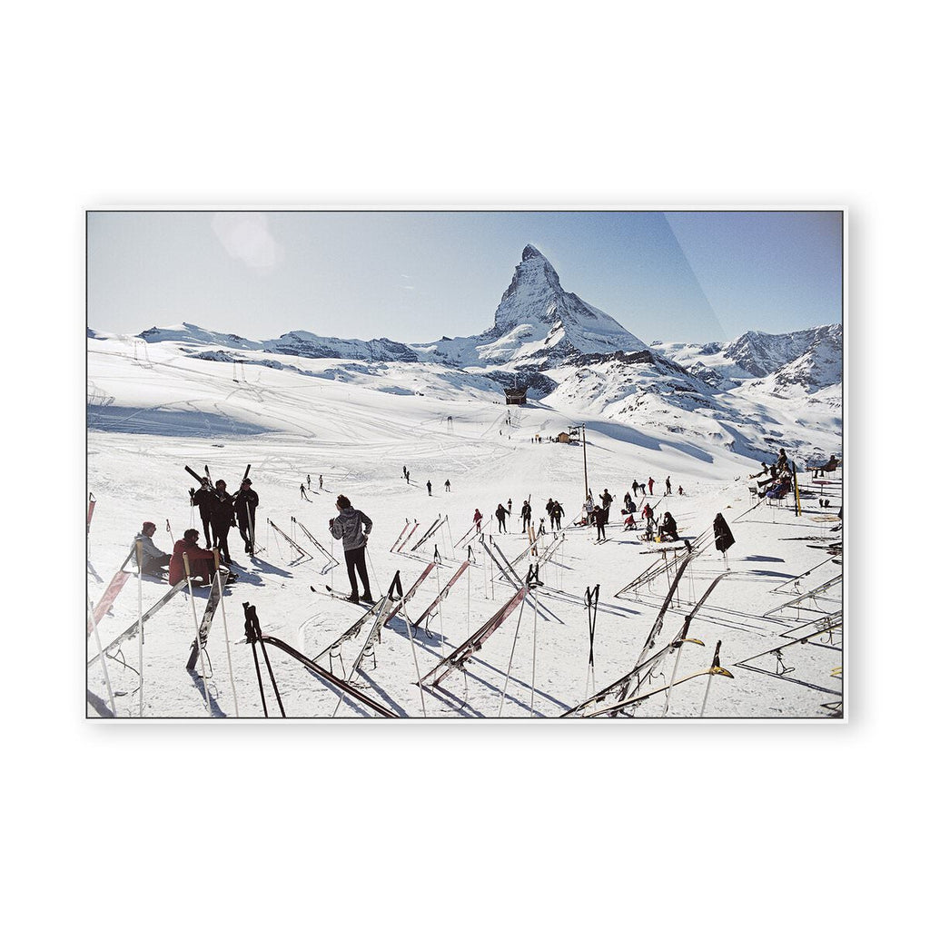 Estampe de ski à quatre mains à Zermatt par Slim Aarons