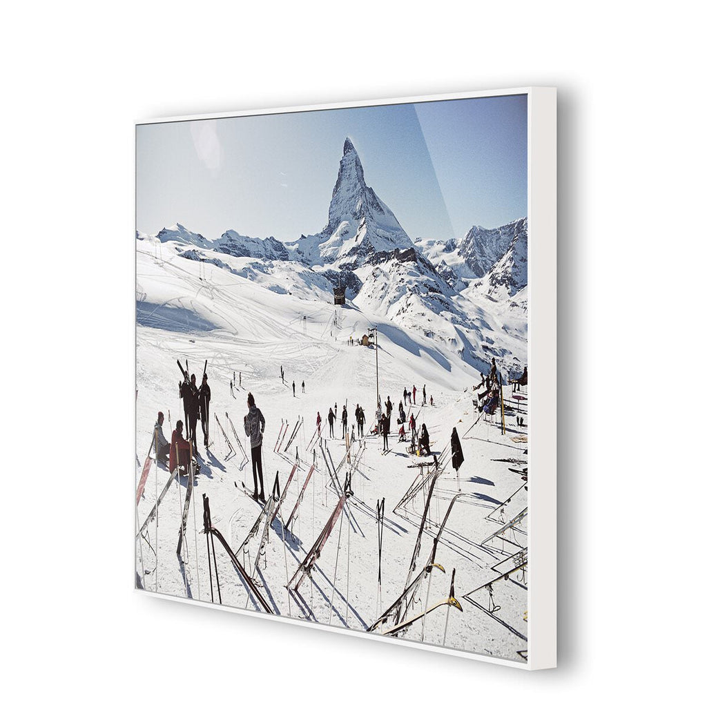Estampe de ski à quatre mains à Zermatt par Slim Aarons
