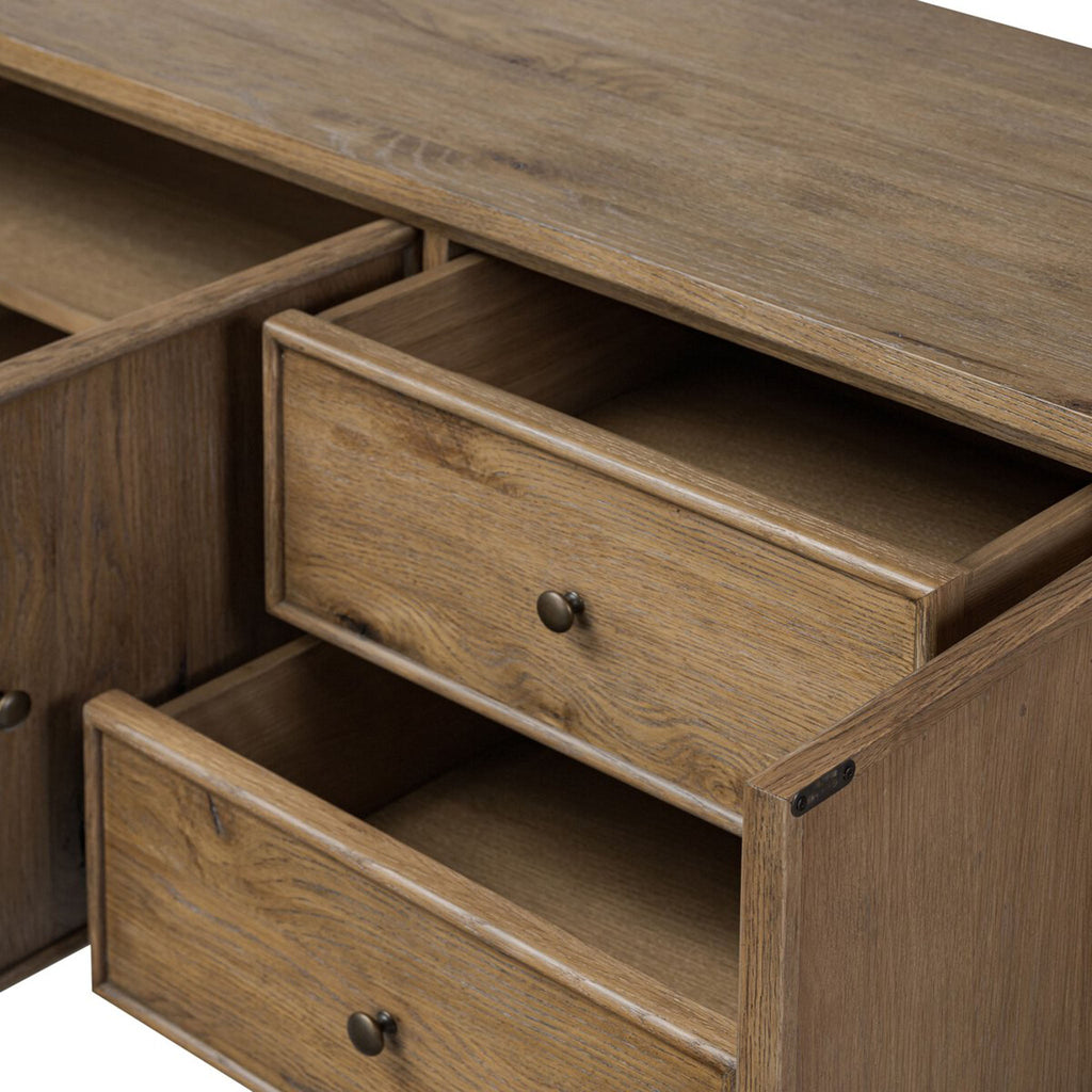 Buffet Amber Lewis x Four Hands Bari en placage chêne vieilli 