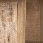 Table de salle à manger Georgia en bois clair avec cannage