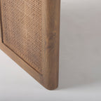 Table de salle à manger Georgia en bois foncé avec cannage