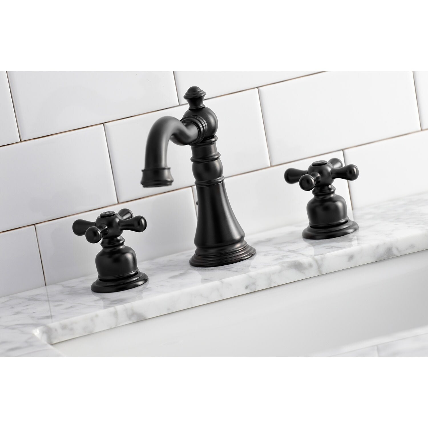 Robinet de salle de bain à entraxe large American Classic de 8 pouces