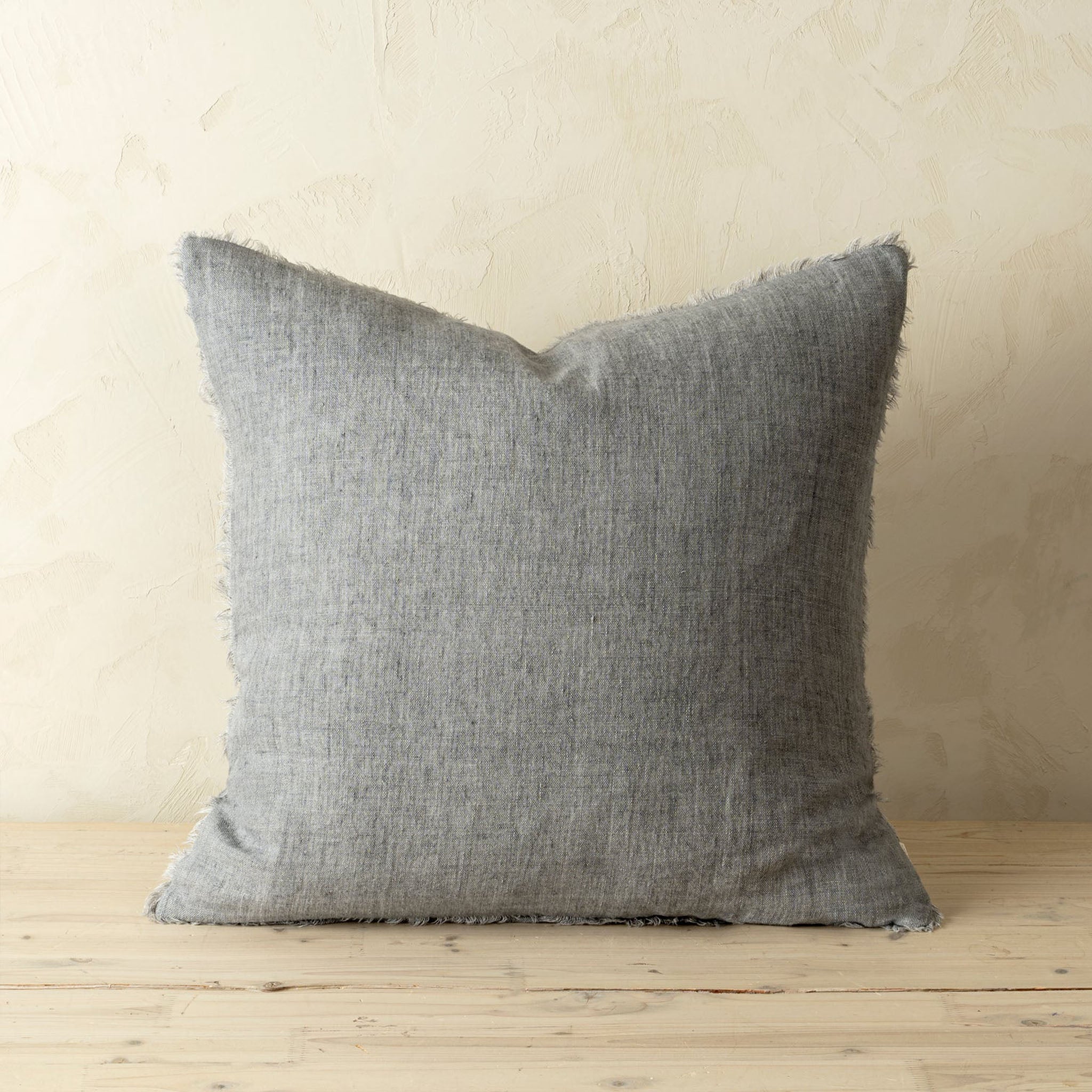 Coussin carré Lina Linen 20 en gris