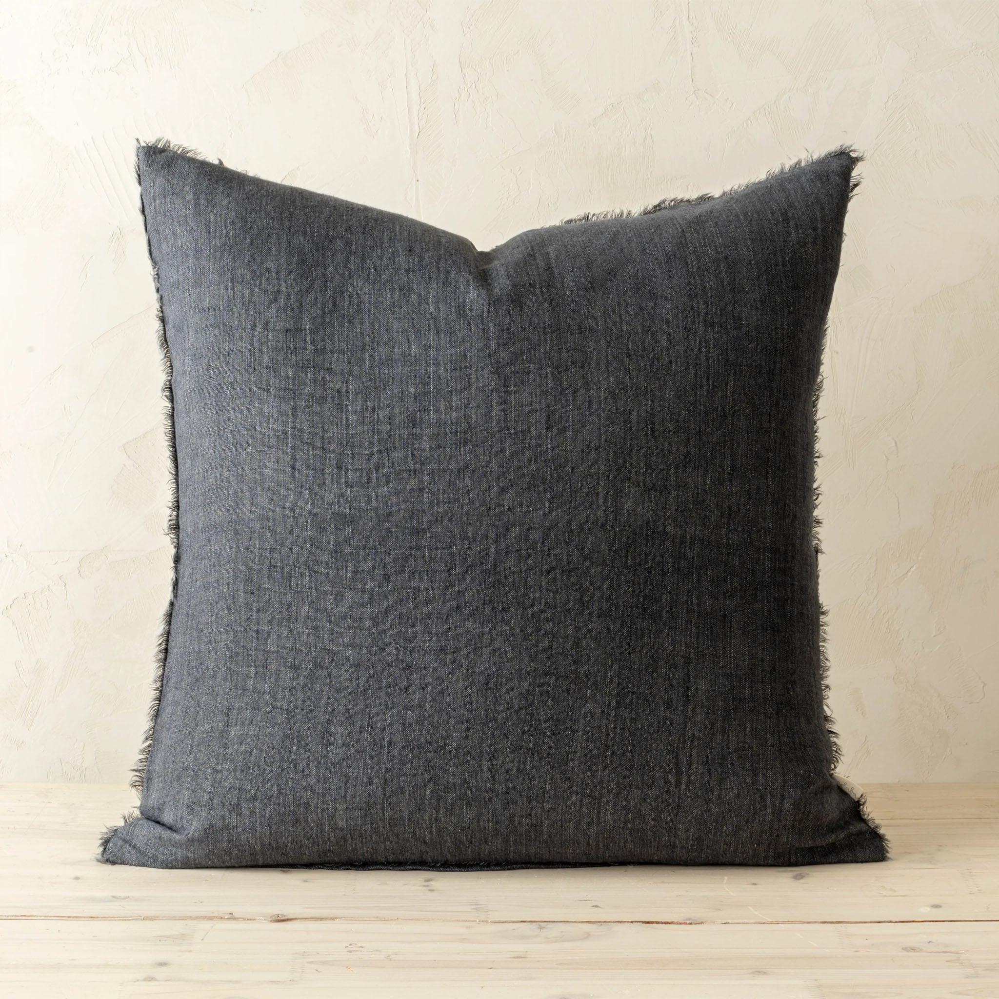 Oreiller Lina Linen 24 couleur anthracite