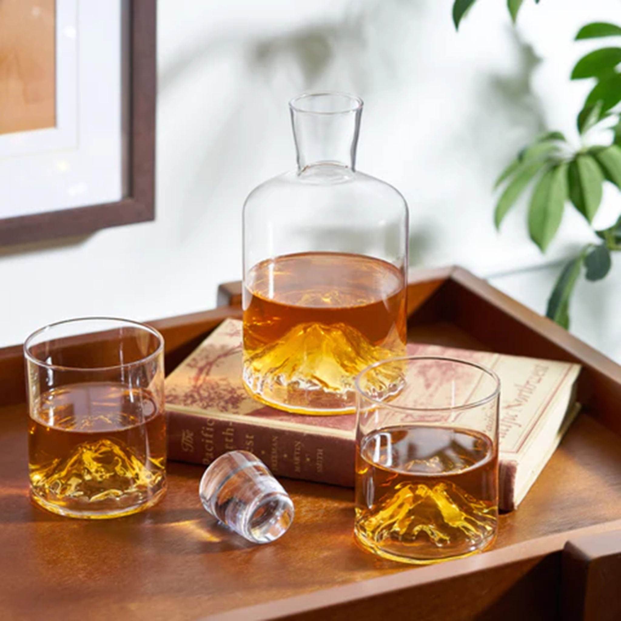 Carafe en verre de montagne