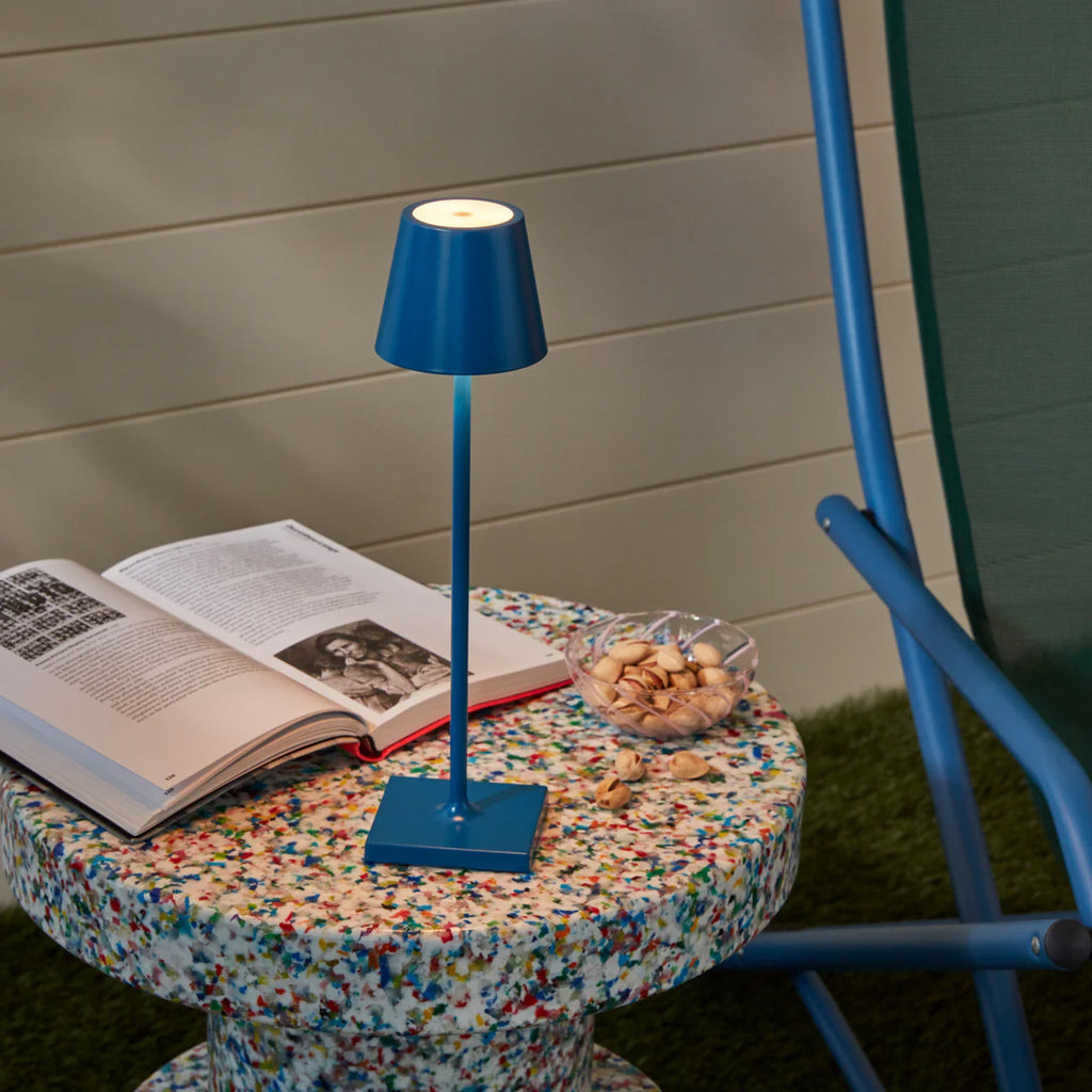 Lampe de table Poldina Pro Micro en bleu Capri