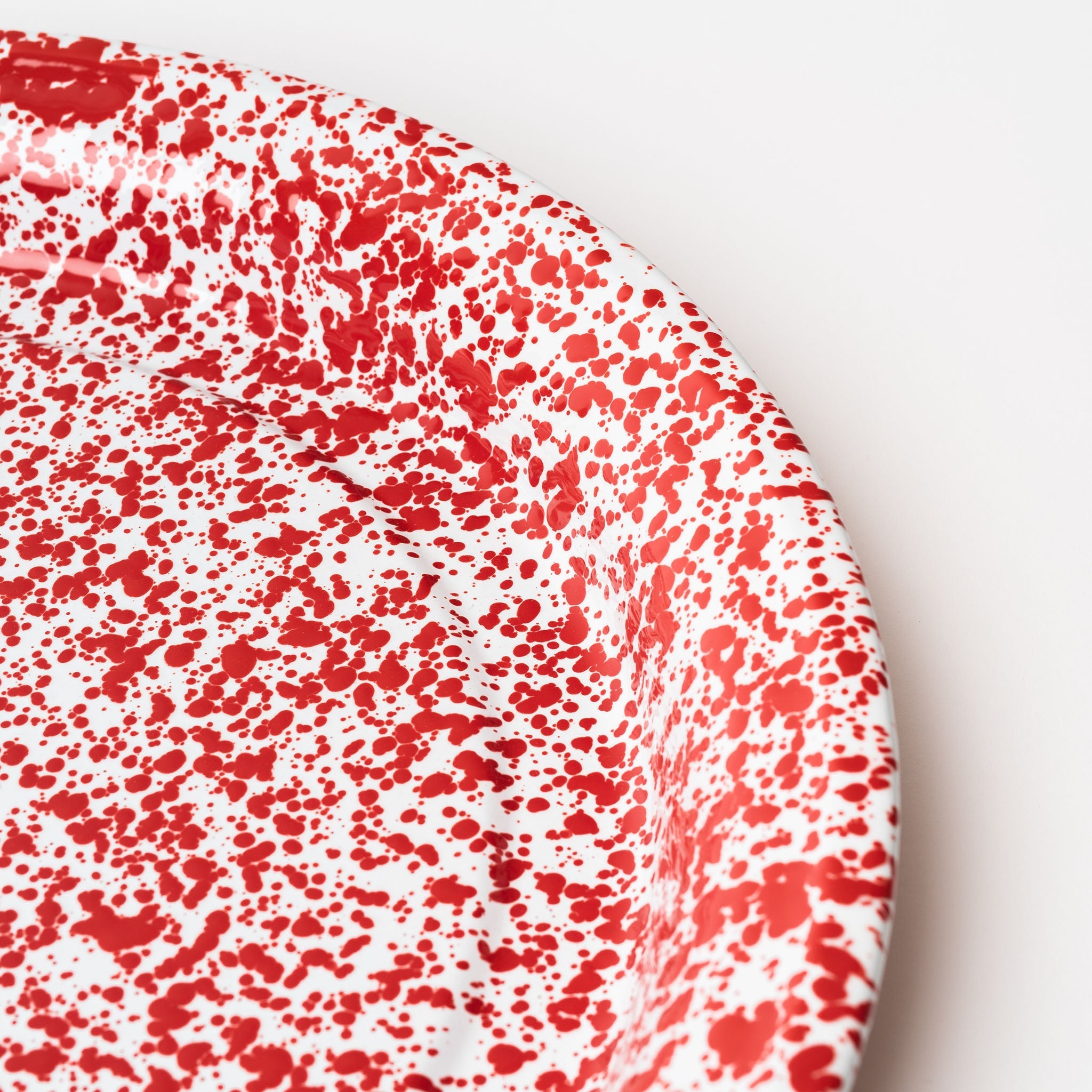 Grand plateau de service rond en émail rouge