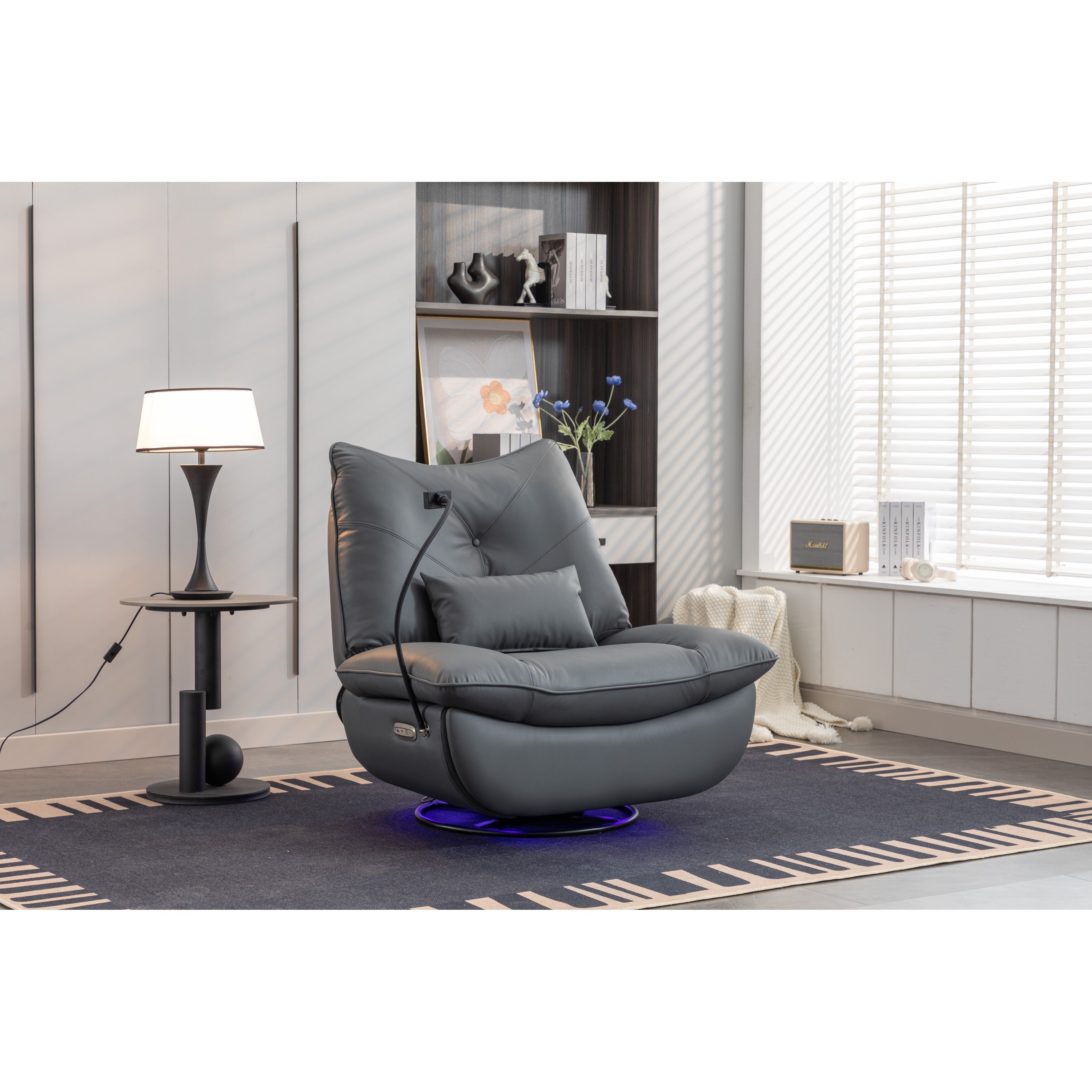 Fauteuil inclinable électrique pivotant avec haut-parleurs Bluetooth, support pour téléphone, ports de chargement USB et Type-C, rangement dissimulé dans l'accoudoir