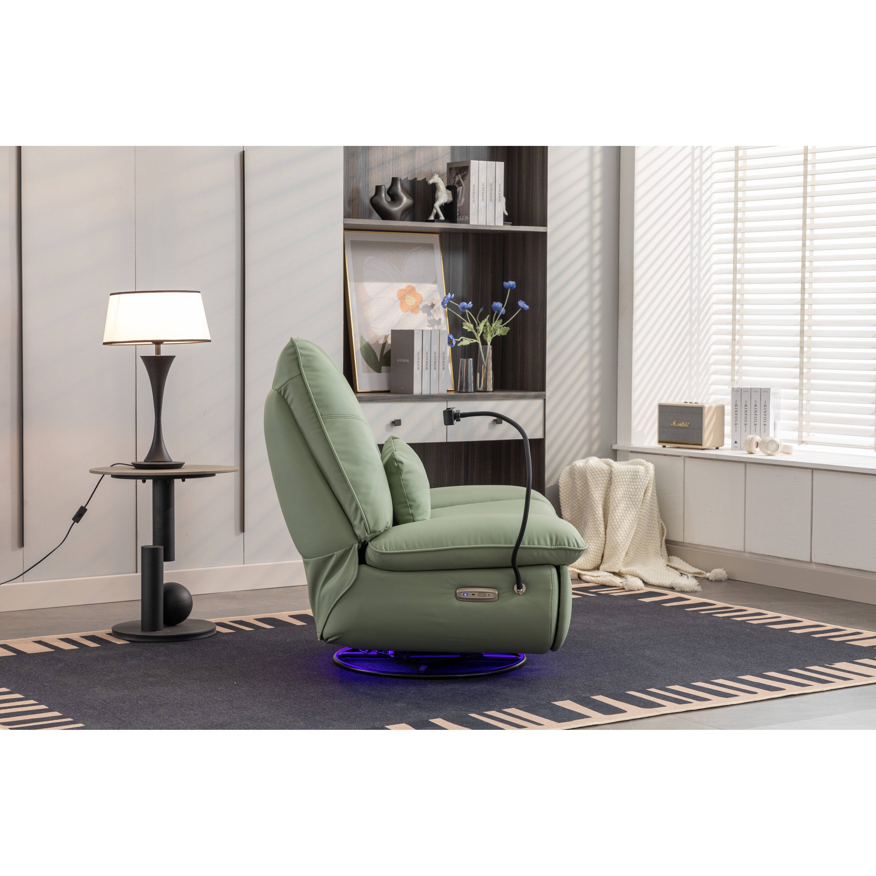 Fauteuil inclinable électrique pivotant avec haut-parleurs Bluetooth, support pour téléphone, ports de chargement USB et Type-C, rangement dissimulé dans l'accoudoir