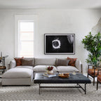 Canapé d'angle 3 pièces Four Hands Westwood avec pouf, coloris Bennett Moon