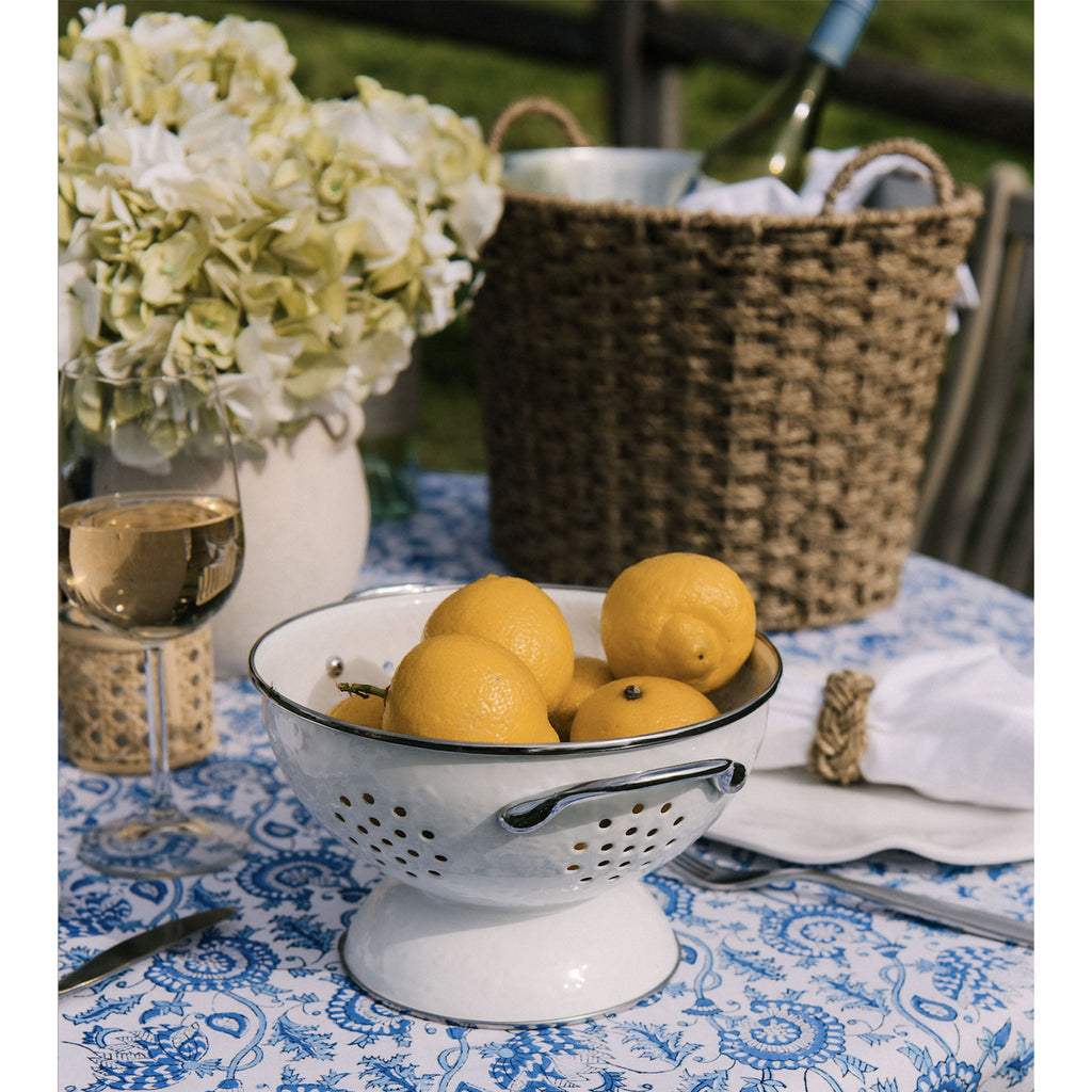 Passoire en émail blanc - Moyenne